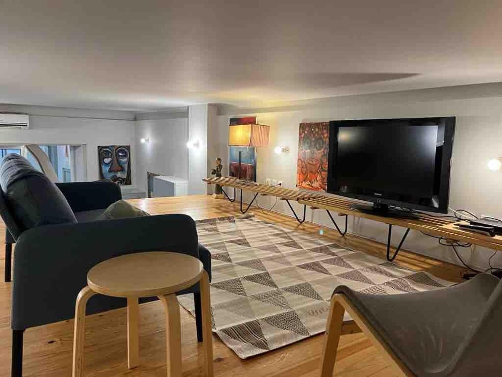 Apartment Downtown Almada Garden By Luxistay